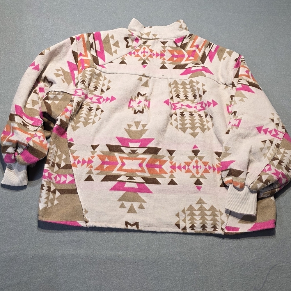 NWT blue b Aztec Print Pullover with Pink Accents Size S/M/L PTP 25 - Picture 3 of 13